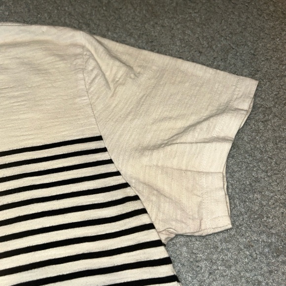 Old Navy Shirt Mens Large White Blue Striped Short Sleeve Pocket Tee Casual Top - Picture 11 of 13